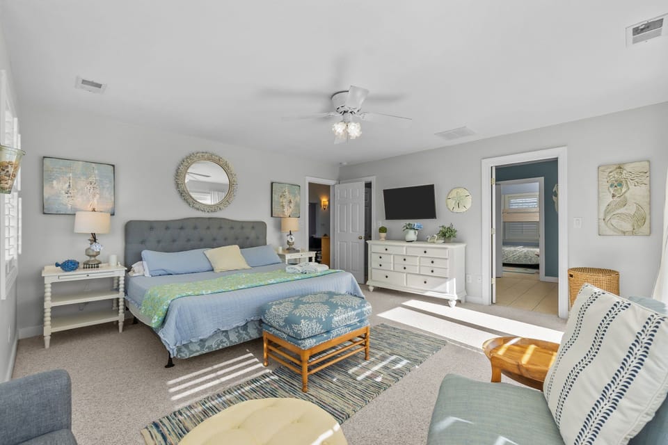 Top Level King Bedroom