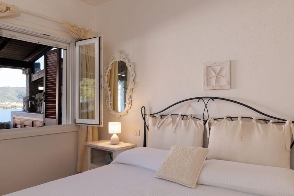 Apartment, 2 Bedrooms, Sea View | Iron/ironing board, free WiFi