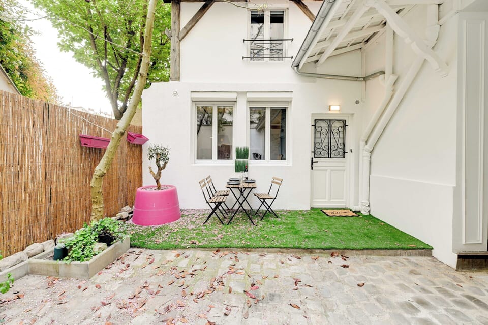 Apartment | Outdoor dining