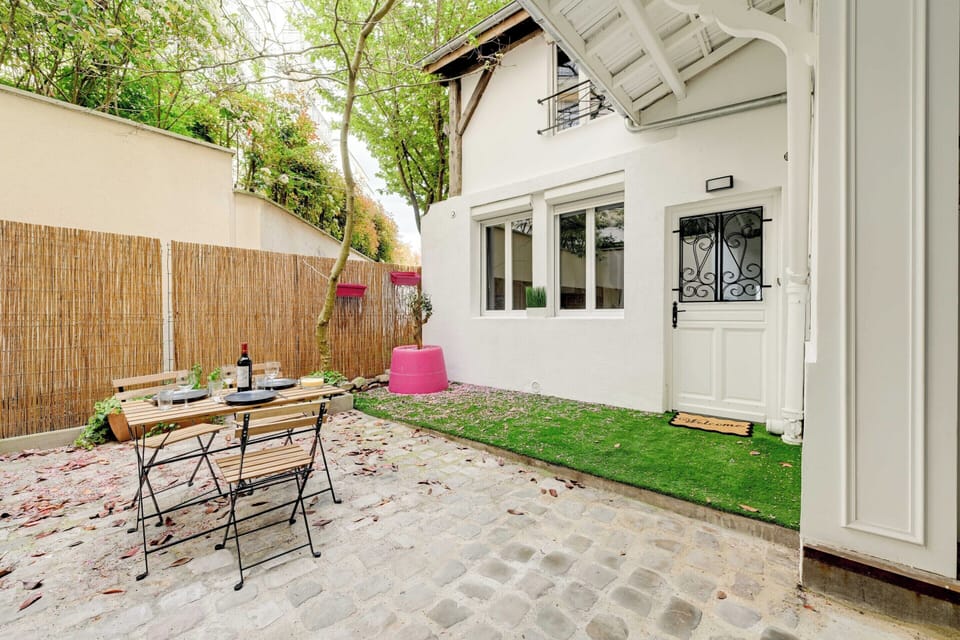 Apartment | Outdoor dining