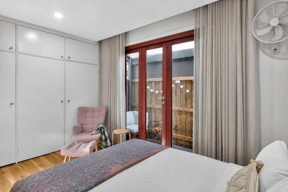 Keep your stay effortlessly organised with the built-in wardrobe, offering neatly integrated storage that keeps the bedroom feeling open and uncluttered.