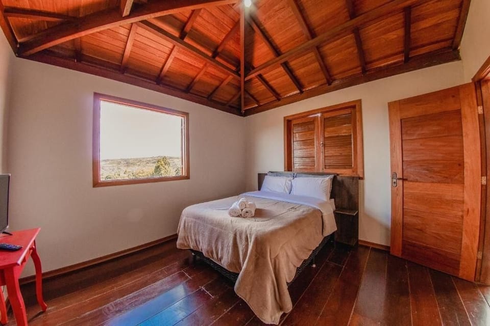 Twin Room, Balcony, Mountain View | Iron/ironing board, free WiFi