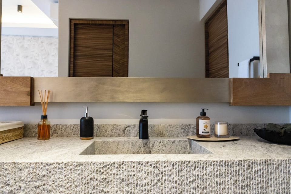 Family Double Room, Garden View | Bathroom | Hair dryer, towels, soap, shampoo
