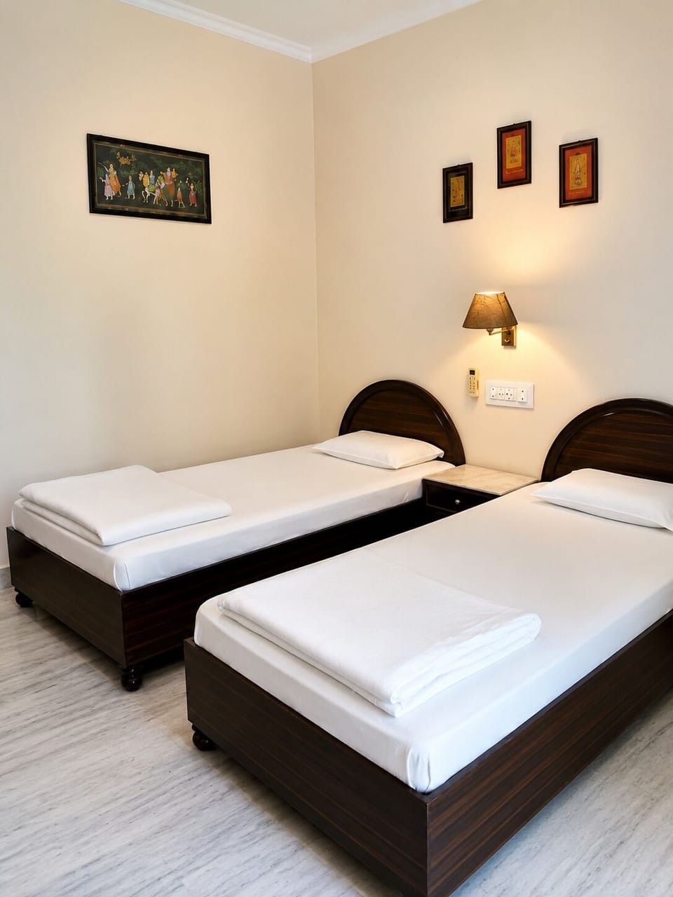 Standard Double or Twin Room, Garden View | Desk, laptop workspace, WiFi (free)