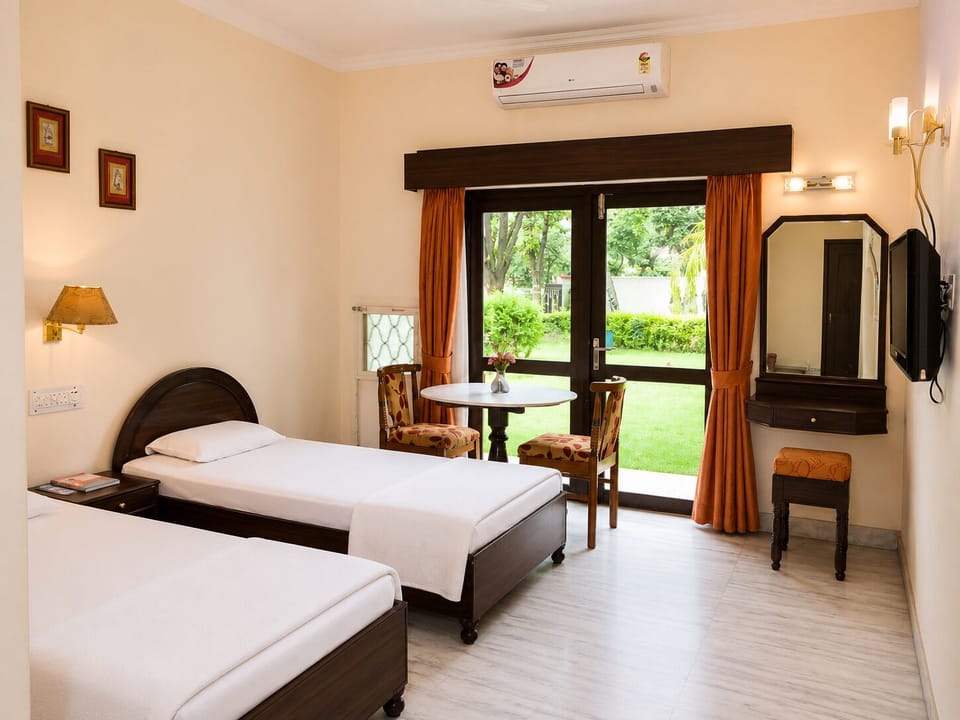 Standard Double or Twin Room, Garden View | Desk, laptop workspace, WiFi (free)