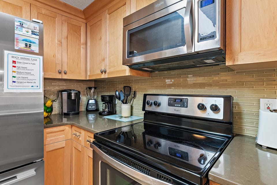 Condo, Multiple Beds (Ciboney 4008) | Private kitchen