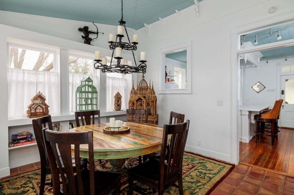 House, Multiple Beds, Patio, Garden View (Sunny Charming Retreat: Wine ) | Dining