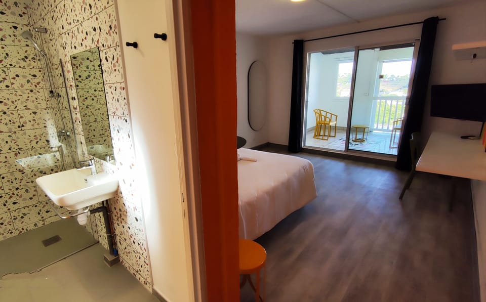 Superior Double Room | Bed sheets