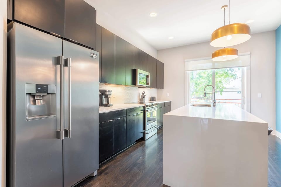 Fully equipped kitchen perfect for entertaining and group meals