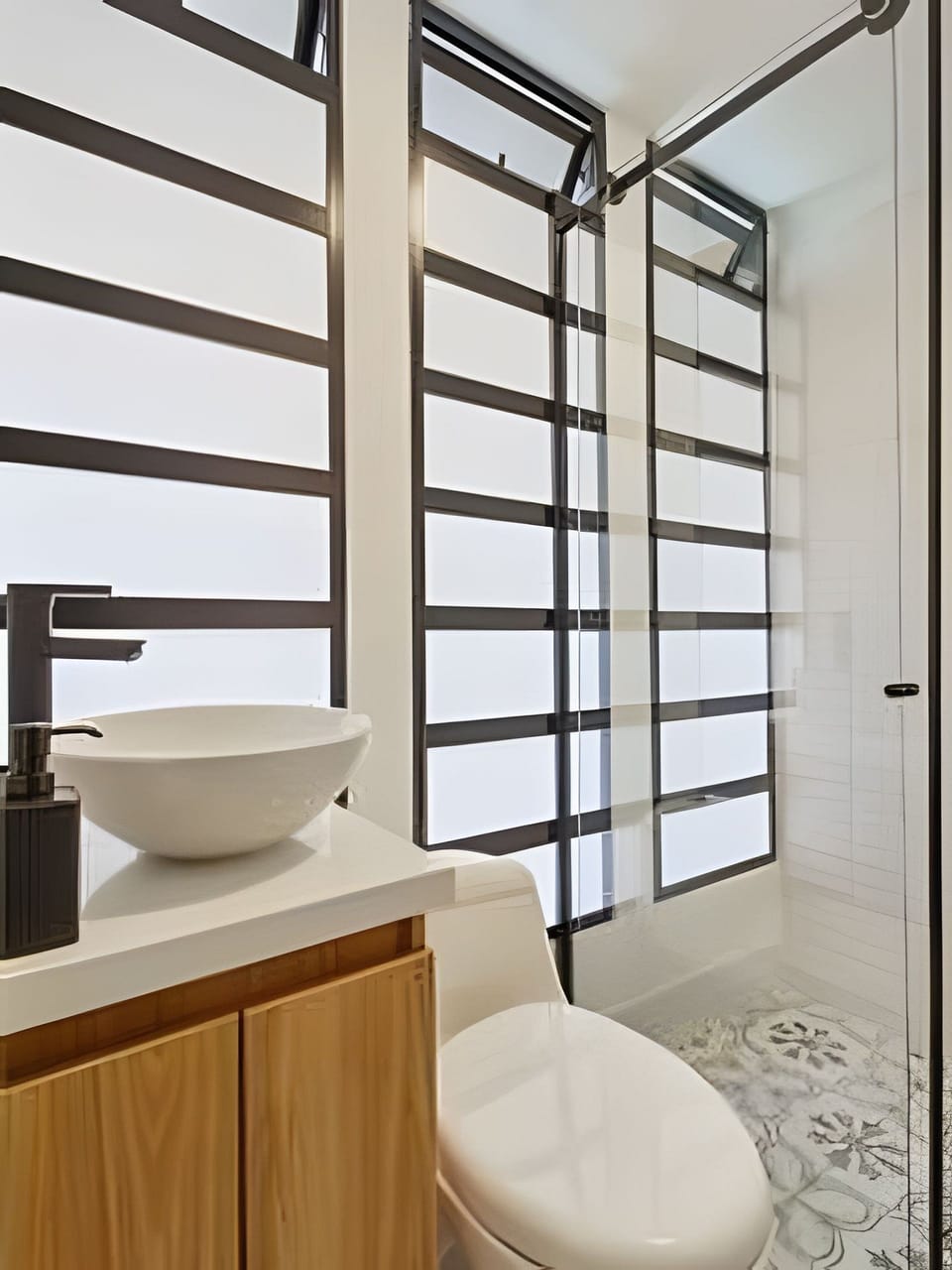 Studio | Bathroom
