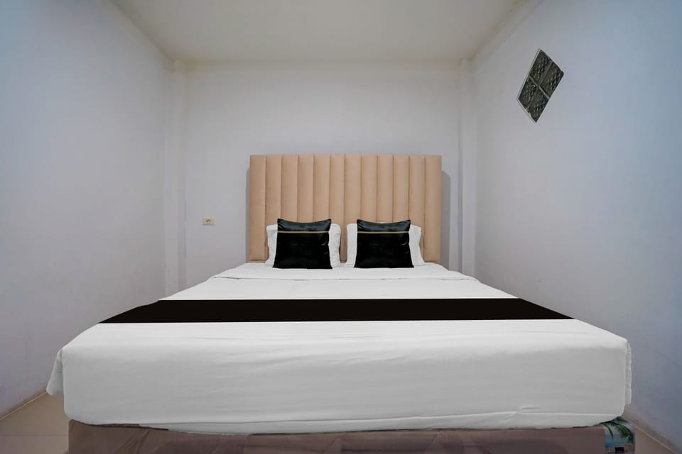 Standard Double Room | Bed sheets