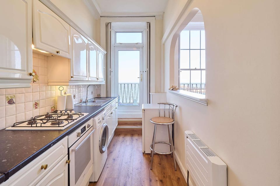 Cook with a view! Fully equipped kitchen overlooking the sea