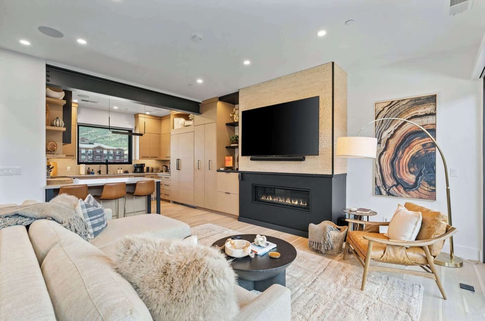 Living room with gas fireplace