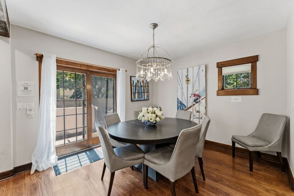5 person dining table