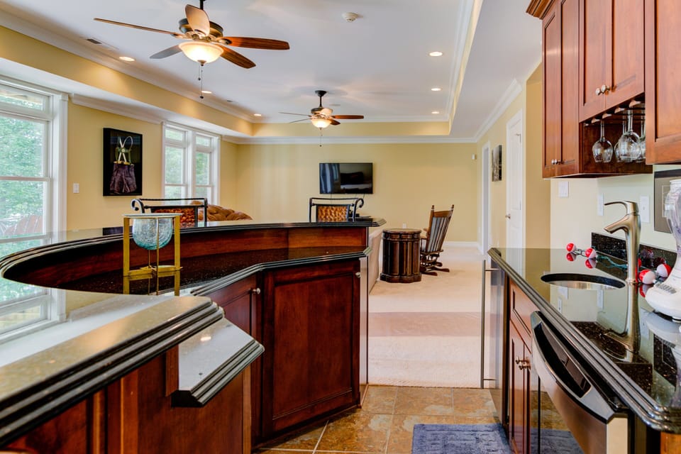 House, Multiple Beds, Patio (Edelweiss) | Private kitchen