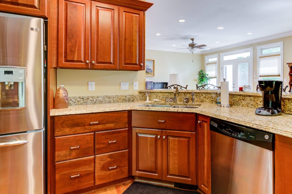 House, Multiple Beds, Patio (Edelweiss) | Private kitchen