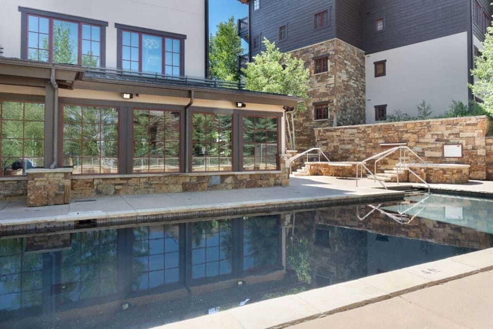 Heated Pool & Sun Deck
