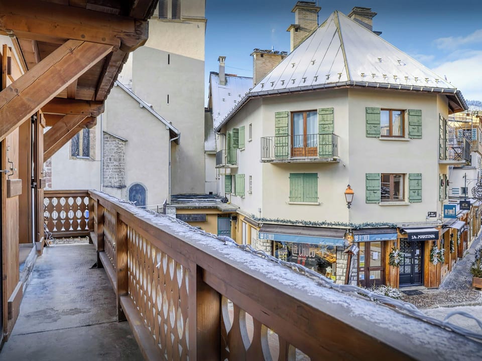 Balcony in the center of Megève