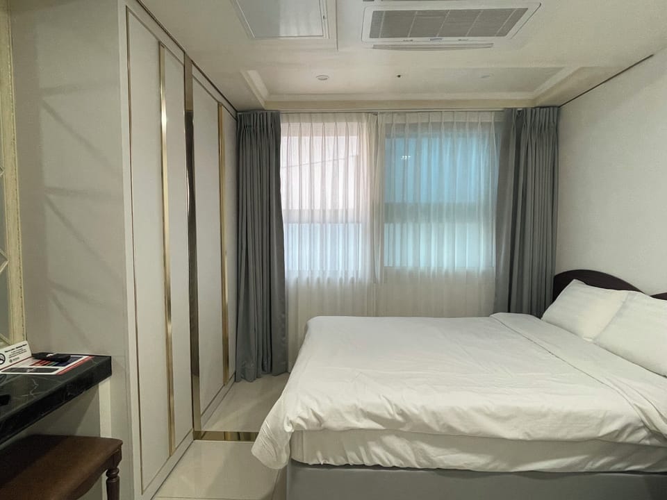 Standard Double Room, City View | Blackout drapes, WiFi (free)