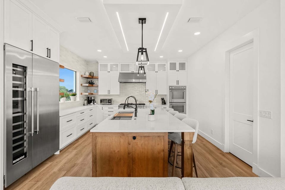 Fully equipped kitchen with everything you need to make your favorite homemade meals