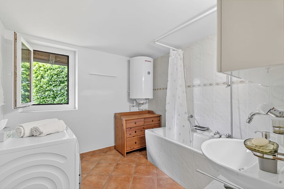 Bathroom with bathtub