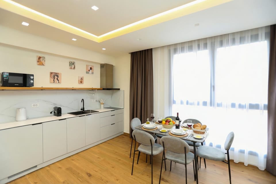 Kitchen and dining area