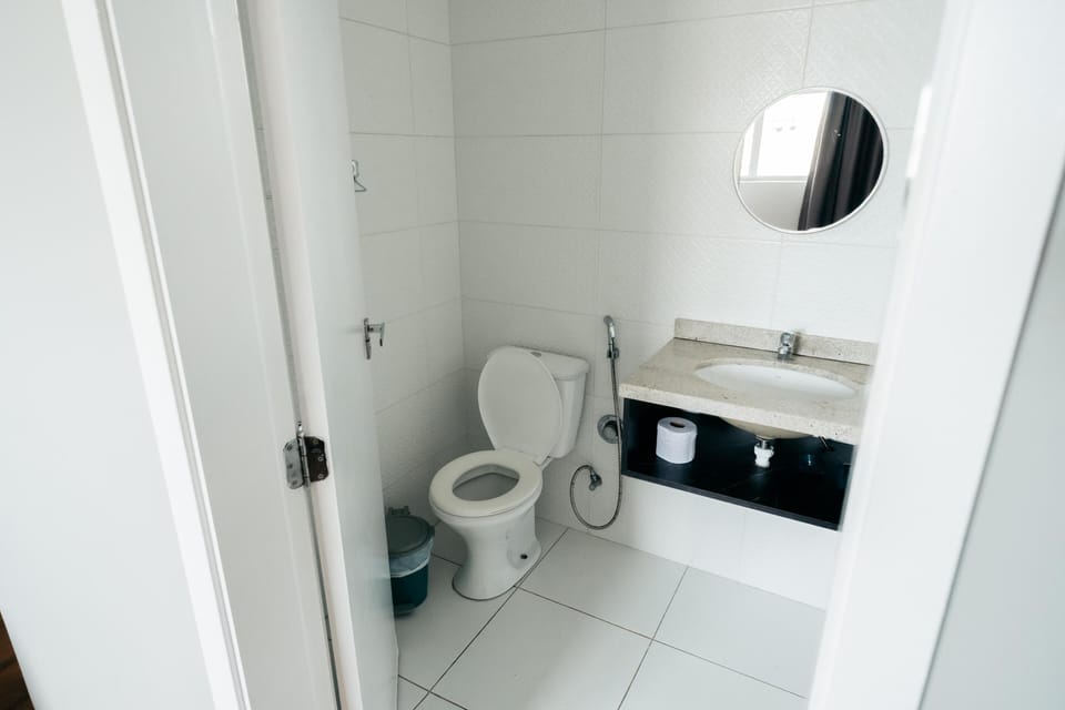 Deluxe Single Room, City View | Hypo-allergenic bedding available, WiFi (free), bed sheets