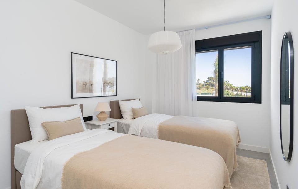 Guest bedroom