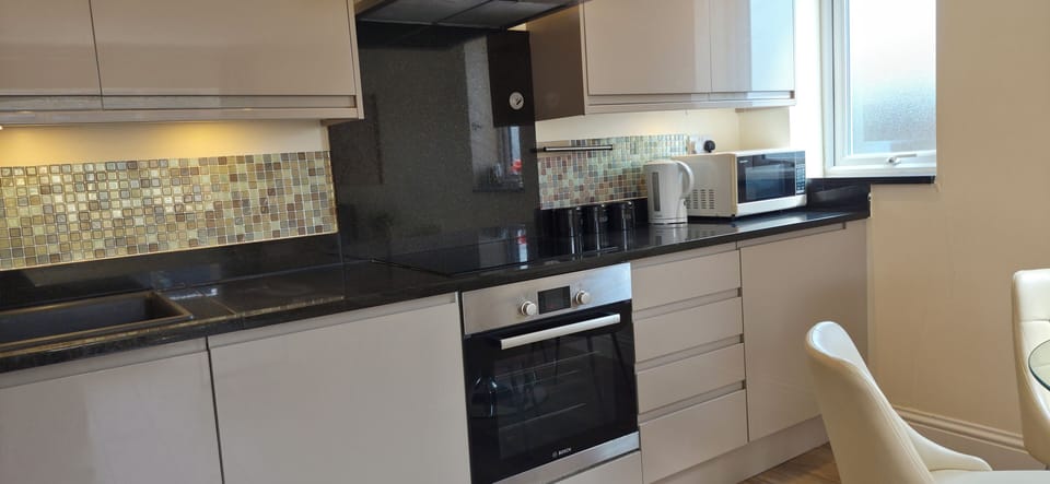 kitchen /stove / oven