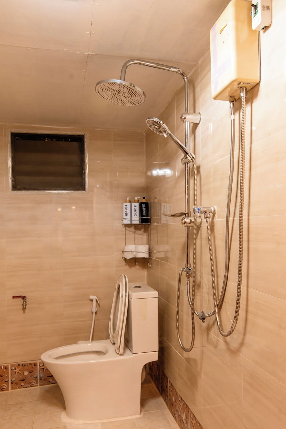 Shower, free toiletries, hair dryer, towels