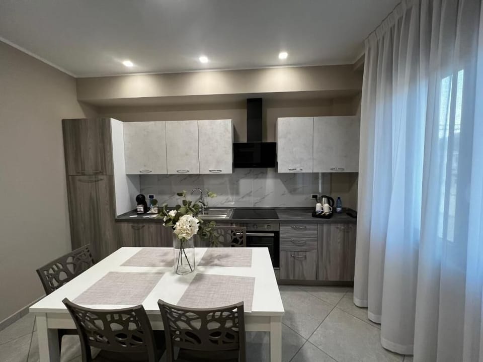 Deluxe Condo, Pets Not Allowed, Courtyard View | Private kitchen | Oven, stovetop, dishwasher, espresso maker