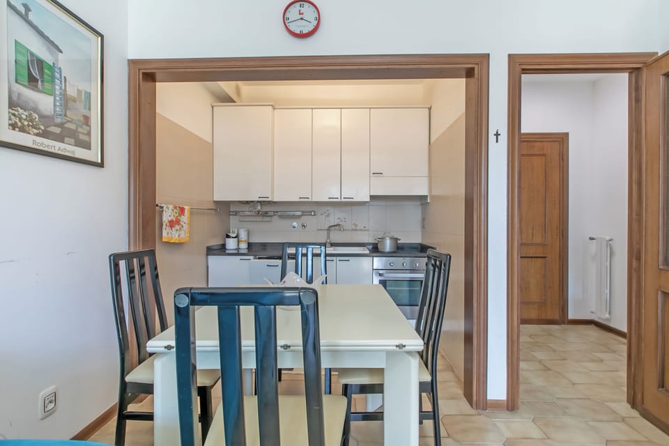 Family Apartment, Multiple Bedrooms (Appartamento Magenta) | Dining