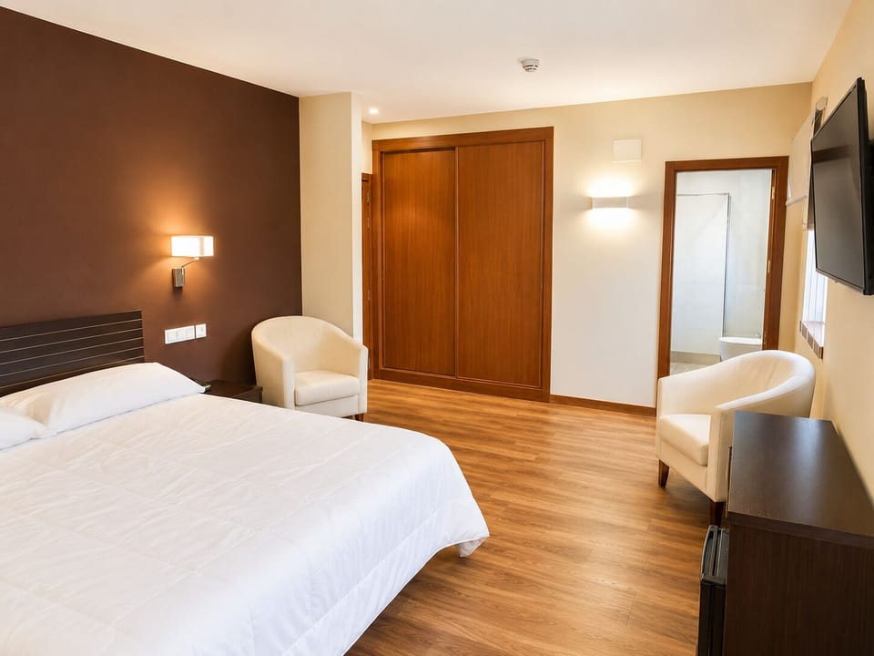 Superior Double Room | Desk, laptop workspace, free WiFi