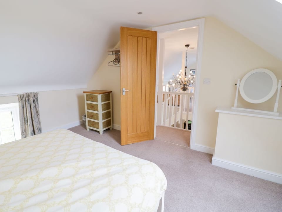 2 bedrooms, WiFi (free), individually decorated, individually furnished