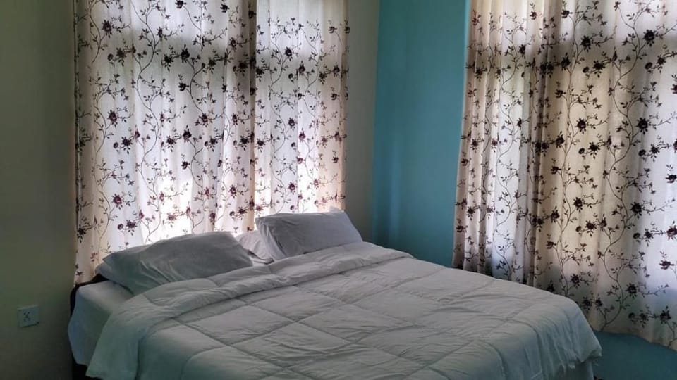 Soundproofing, WiFi (free)