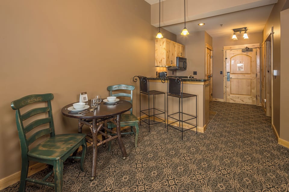 Table setting near kitchen bar I Main Level