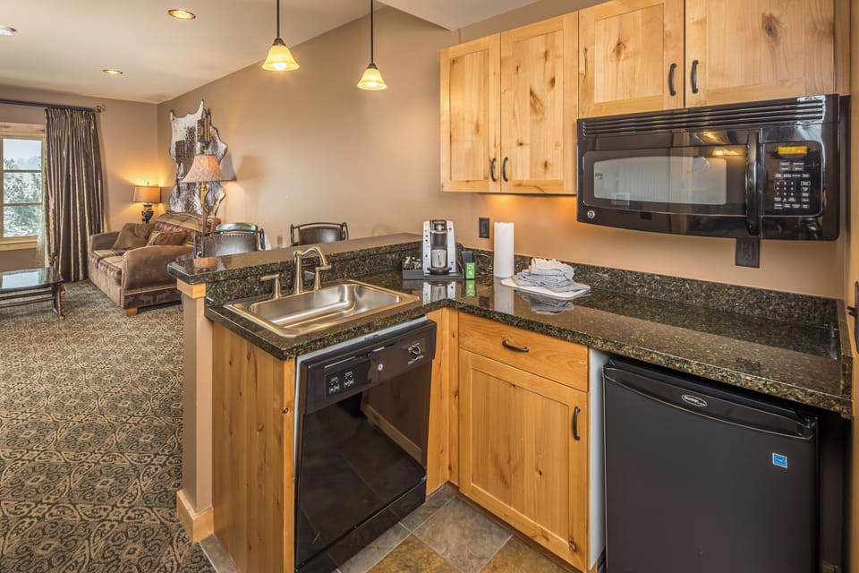 Kitchen with Kitchenette I Main Level