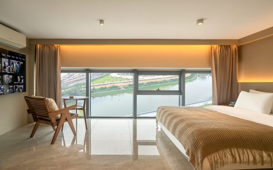 City Double Room, City View | Desk, laptop workspace, free WiFi