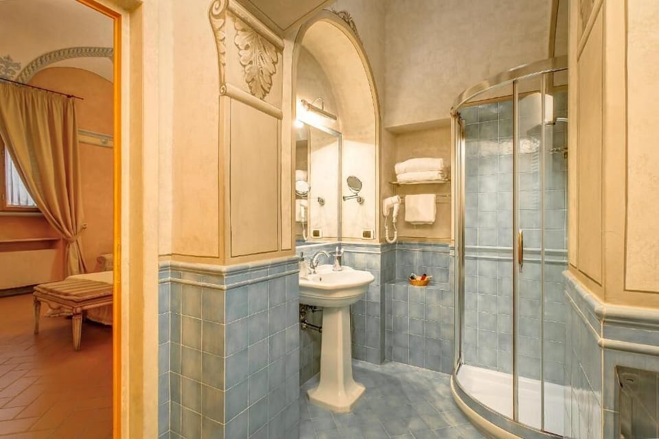 Slippers, bidet