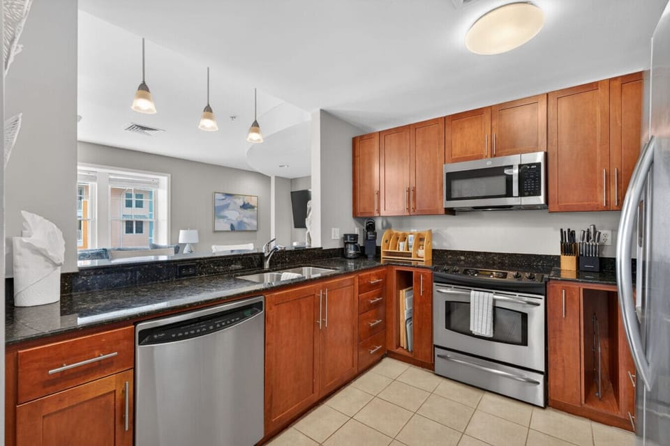 Cook family favorites, prep beach snacks, or enjoy takeout nights with ease in this spacious fully equipped kitchen.