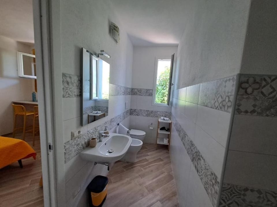 Classic Quadruple Room | Bathroom | Bidet