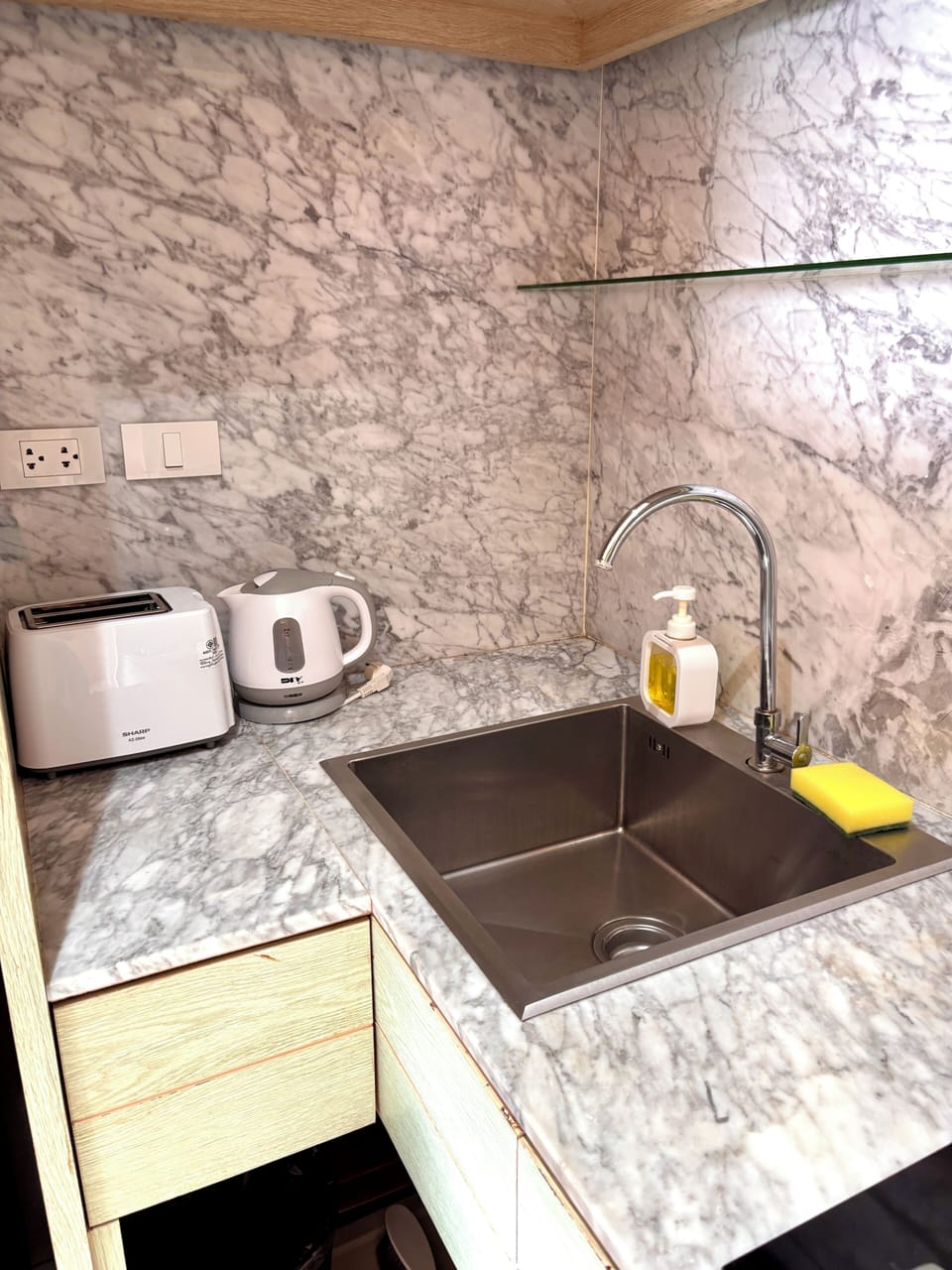 Apartment, 1 Bedroom, Smoking, Balcony | Interior
