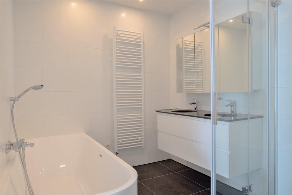 Apartment | Bathroom