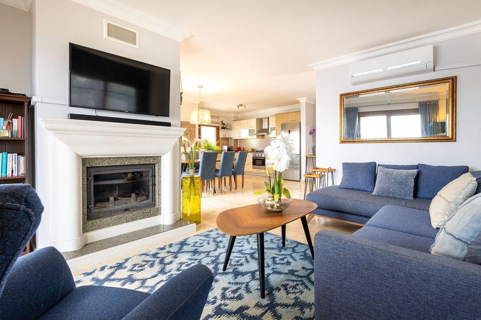 Comfort Villa, Patio, Sea View | Living area