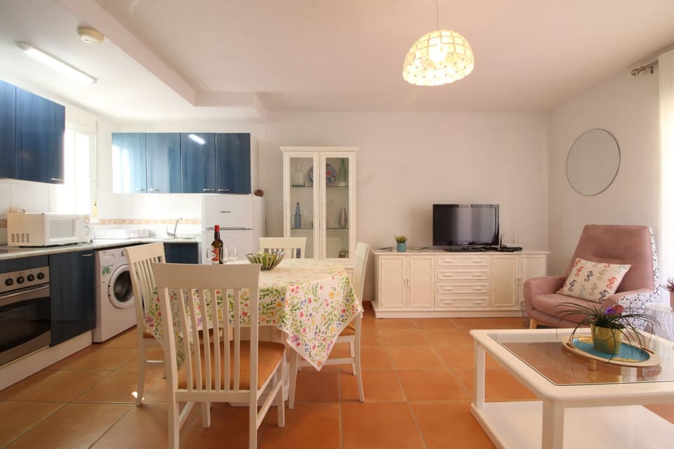 House, Smoking | 2 bedrooms