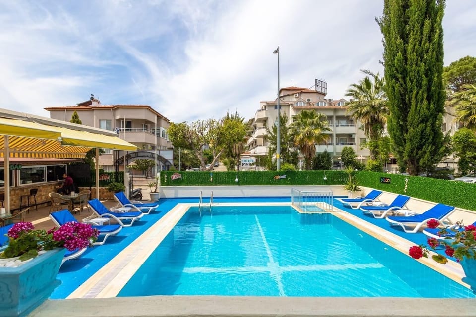 Seasonal outdoor pool