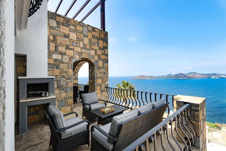 Comfort Villa, Patio, Sea View | Terrace/patio