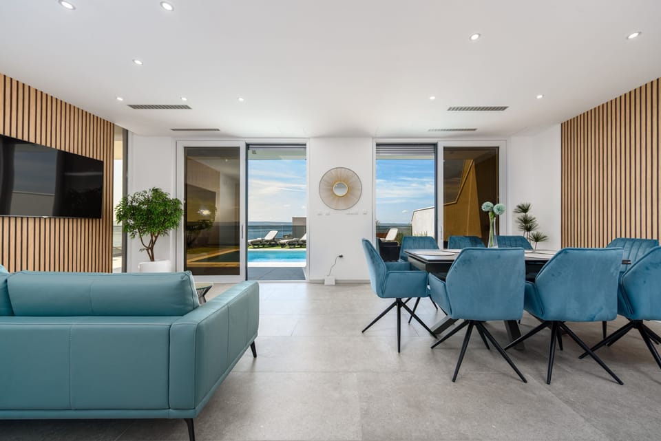 House, Smoking | 3 bedrooms