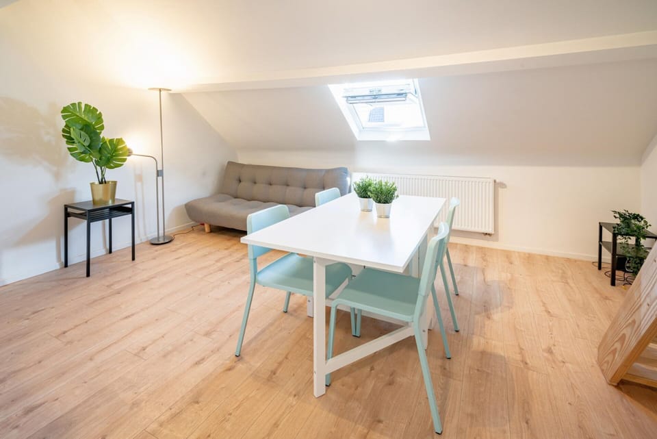 Apartment | Dining