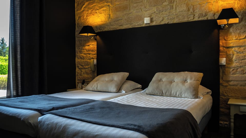 Twin Room | In-room safe, desk, soundproofing, cribs/infant beds